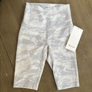 NWT Lululemon Wunder Under HR Short 10” Jac